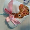 Zawieszka ozdobna z haftem zajączka na Wielkanoc - serduszko 