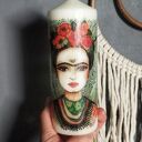Świeca dekoracyjna 18 cm Frida Kahlo