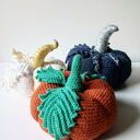 Duża szydełkowa dynia handmade - jesienna dekoracja domu