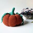 Duża szydełkowa dynia handmade - jesienna dekoracja domu