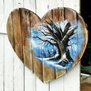 Drewniane serce z malowanym pejzażem - W cieniu starego dębu