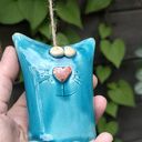 Ręcznie robiony dzwonek ceramiczny kot - ozdoba na balkon i do ogrodu