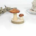 2 ceramiczne grzybki - domowy las na drewnianej podstawce