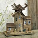 Stary Młyn Wiatrowy - dekoracja z drewna