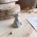 Porcelanowy lisek stojak na kadzidełko ozdobny, biało złoty uroczy prezent Slavic