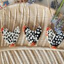 Ceramiczne kurki w kropki - ozdoby ceramiczne