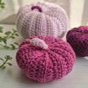 Trzy dynie szydełkowa z bawełnianej włóczki