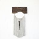 Makrama dekoracja ścienna ze starym drewnem i i miedzią japandi wabi - sabi