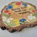 Obrazek na drewnie z afirmacją