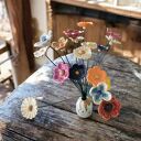 Ceramiczne kwiaty w wazonie - organiczna ceramika Art by Leika