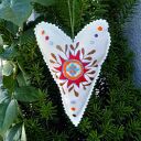 Zawieszka ozdobna z haftem