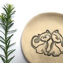 Ceramiczny talerzyk z kociakami do dekoracji domu