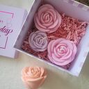 Uroczy zestaw upominkowy swiec sojowych na urodziny