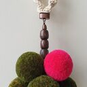 Kolorowa zawieszka na klamkę z pomponów - prezent do domu handmade