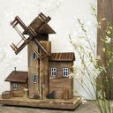 Stary Młyn Wiatrowy - dekoracja z drewna