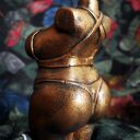 Rzeźba z gipsu - złota kobieta w kostiumie, 10,4 cm