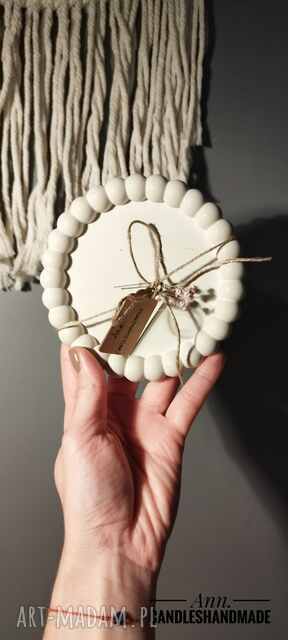 Podstawka z gipsu polimerowego