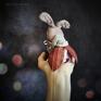 Wróżka Okruszka to malutka lalka kolekcjonerska. Wolna od włókien i materiałów pochodzących ze zwierząt. Wymyśliłam ją - ewa pietryka