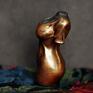 z gipsu figurka kobiety w złotej sukience, 9 cm autorka rzeźby: Justyna Jaszke Materiał: gips modelarski. Dekoracje