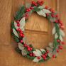 Unique Green and Red Wreath, Front Door Decor, Christmas gifts. Oryginał