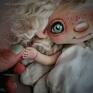 dekoracje: Aniołek - artystyczna lalka kolekcjonerska z tkaniny - szmacianka
