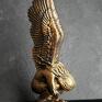 z gipsu, Skrzydlaty Anioł, ogniste złoto, wys. 16 cm figurka aniola rzeźba