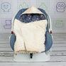 dla dziecka: Duży Kocyk do fotelika samochodowego Śpiące Lisy Granat wyprawka