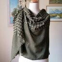Duży szal z wełny merino 100% - finezyjny print