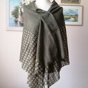 Duży szal z wełny merino 100% - finezyjny print