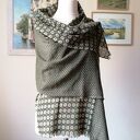Przemiły finezyjny duży szal 100% wełenki merino