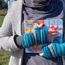 Otchłań oceanu - mitenki gąsienniczki z wełny (turkus, szmaragd)