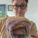 Lniana chusta boho z chwostami - ręcznie robiony szal na drutach