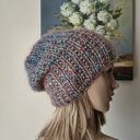 RĘCZNIE NA DRUTACH - Zimowy spacer - miła, puchata, ciepła czapka z merino, jedwabiem