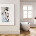 Obraz kobieta z bielą - rysunek węglem z białą farbą 46x70 cm