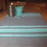 Piękny, naturalny dywan wykonany na drutach ze sznurka bawełnianego w modnej kombinacji kolorystycznej. Rękodzieło