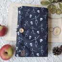 Wodoodporne etui na książkę/notes: czaszki