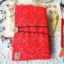 Wodoodporne etui na książkę/notes: czerwone serduszka