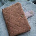 brązowy pikowany organizer