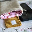 Ręcznie szyte etui na telefon z haftem zajączka