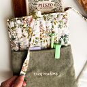 Etui na książkę Cozy reading - pokrowiec z haftem „Books & coffee”