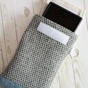 Etui na telefon z haftem słonika - na szczęście