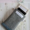 Etui na telefon z haftem słonika - na szczęście