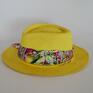 żółte kapelusze kapelusz panamski