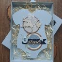 Wyjątkowa kartka na baby shower chłopca w pudełku dla przyszłej mamy