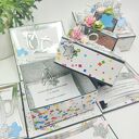 Kartka urodzinowa 3D typu exploding box na 18. urodziny z niespodzianką