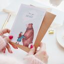 Kartka walentynkowa z misiem - romantyczny karnet miłosny A6 „Love you beary much”