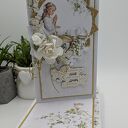 Kartka na Pierwszą Komunię Świętą (sztalugowa) z pudełkiem - scrapbooking w bieli i złocie