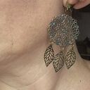 Klipsy z ażurowymi liśćmi w brązowym boho - bardzo lekkie