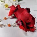 Klipsy etno boho wiszące z piórami i kwiatami - turkusowe klipsy handmade