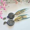 Klipsy lekkie długie pióra i, elementy metalowe i drewniane